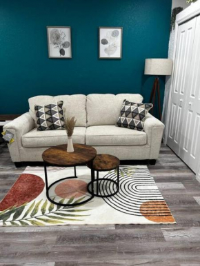 Private Studio Suite in Central Orlando With Full kitchen